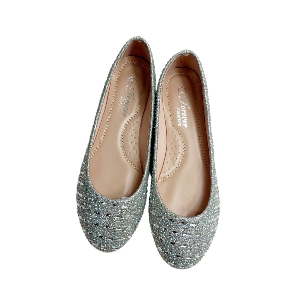 New! Forever Comfort jeweled flats